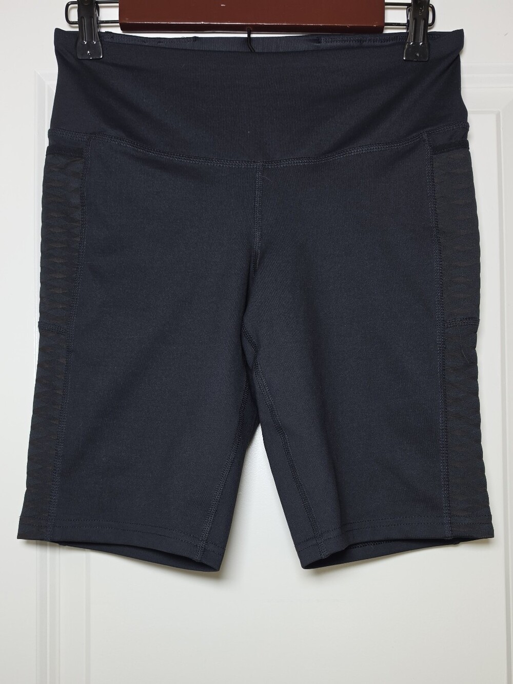 Brooks Women's Running Shorts Size Small Black 9" Compression Bike Shorts